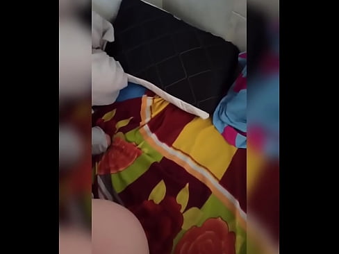 ❤️ Mwenzangu anakaa peke yake nyumbani kwa sababu mume wake anaenda likizo na mimi huchukua nafasi hiyo kumlamba na kumjaza maziwa. Pono ❌️